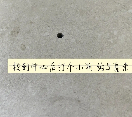 梨树瓷砖空鼓维修公司专业解答在瓷砖铺贴过程中，如果砂料搅拌不均匀，将会带来以下问题